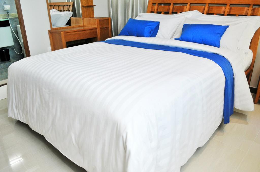 Airport Comfort Inn Premium Hulhumale Exterior foto